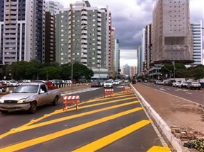 Avenida Horácio Racanello tem trecho interditado para obras do Terminal Intermodal de Maringá